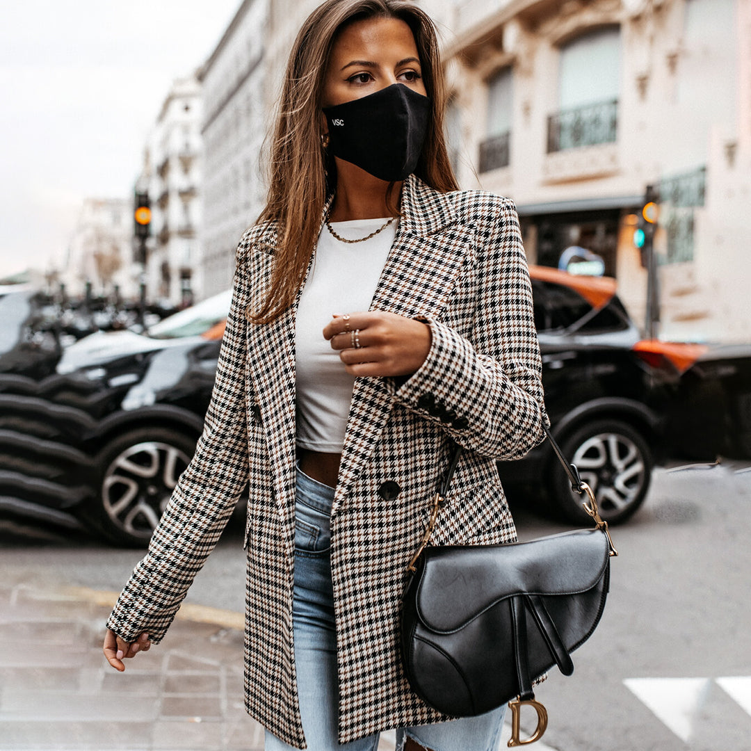 Blazer a cuadros con corte entallado y estilo clásico – LUMÉRA