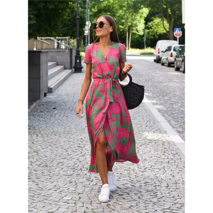 Vestido cruzado elegante con lazo y caída fluida – PAULENNE