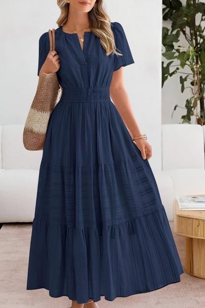 Eliana – Vestido elegante con estructura plisada refinada para mujer