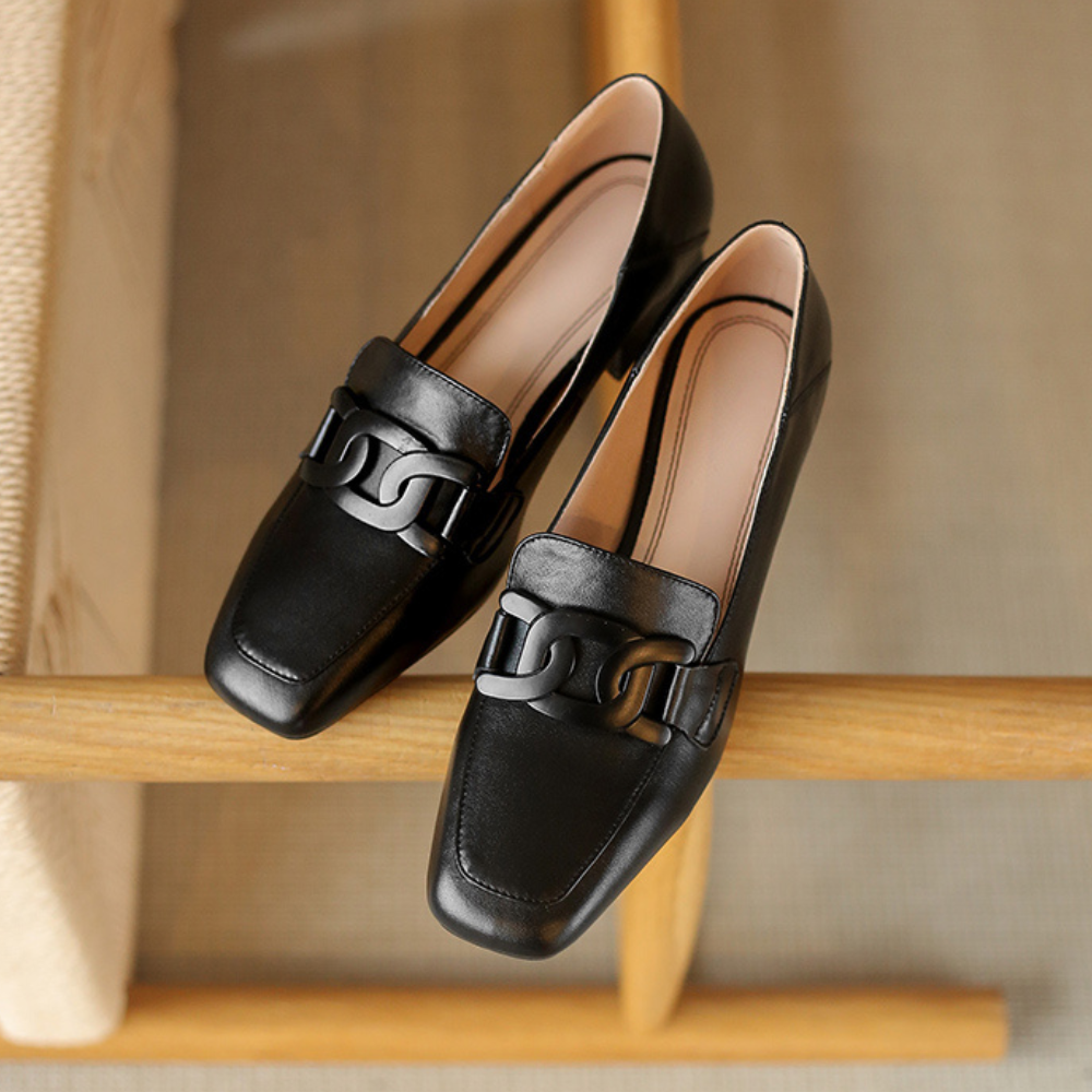 Zapatos de mujer elegantes y cómodos con diseño clásico y detalles refinados – ELYSEE ÉLITE