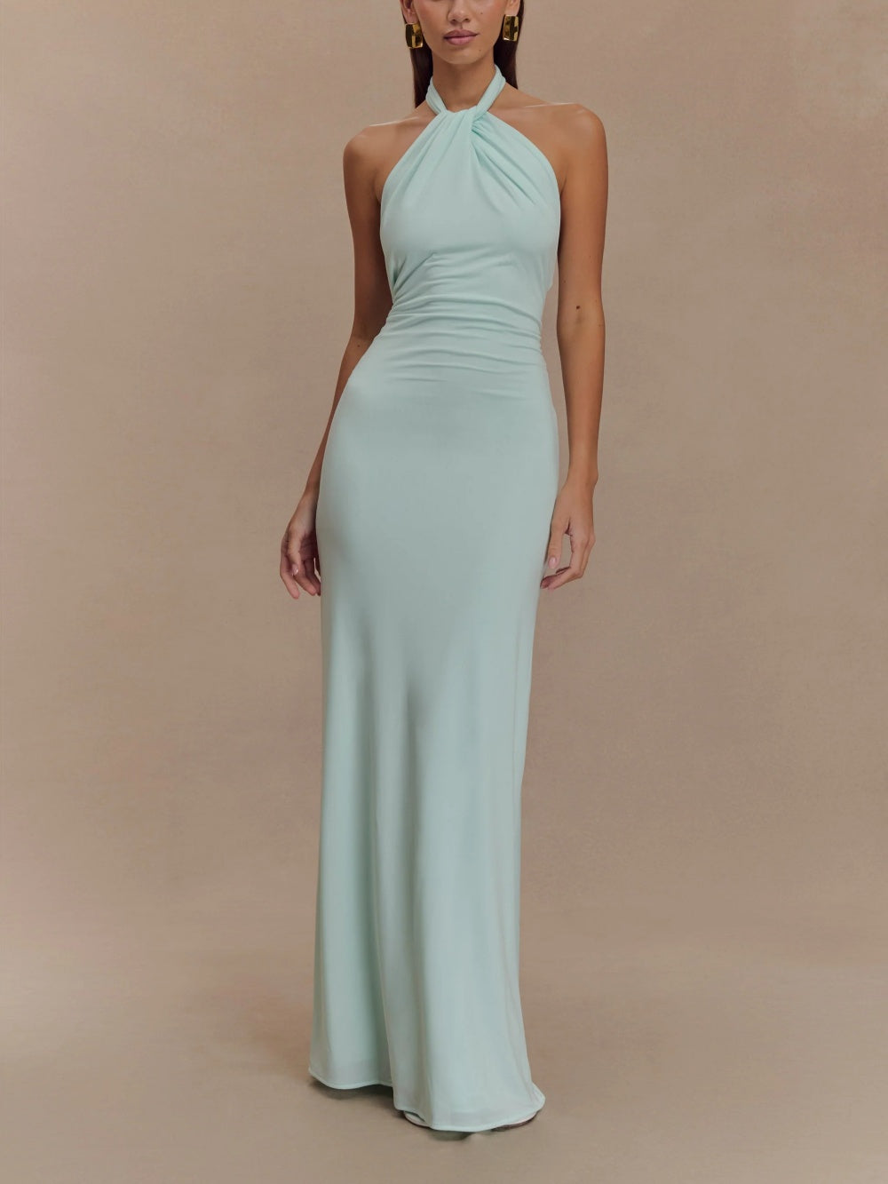 Estrella – Vestido maxi con cuello halter y espalda descubierta para mujer