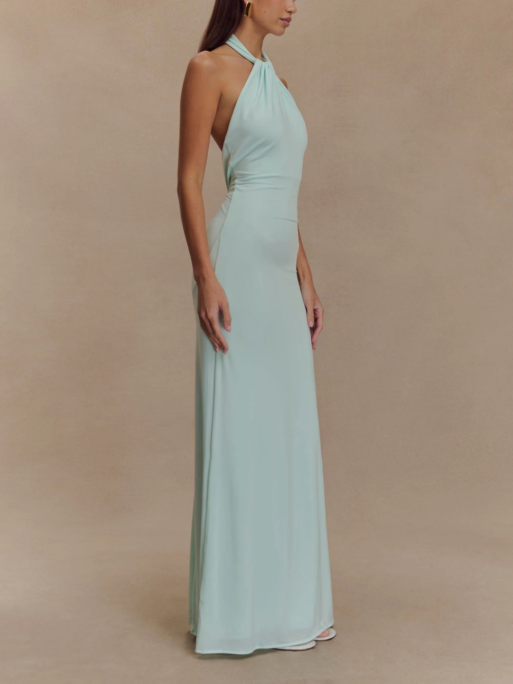Estrella – Vestido maxi con cuello halter y espalda descubierta para mujer