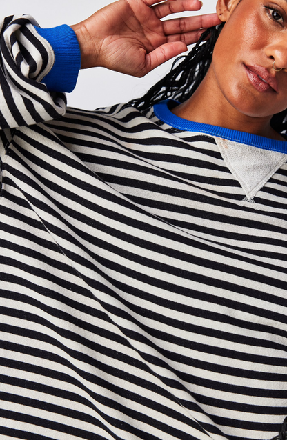 MANDIE - Suéter oversize de rayas vibrantes con acentos para mujeres