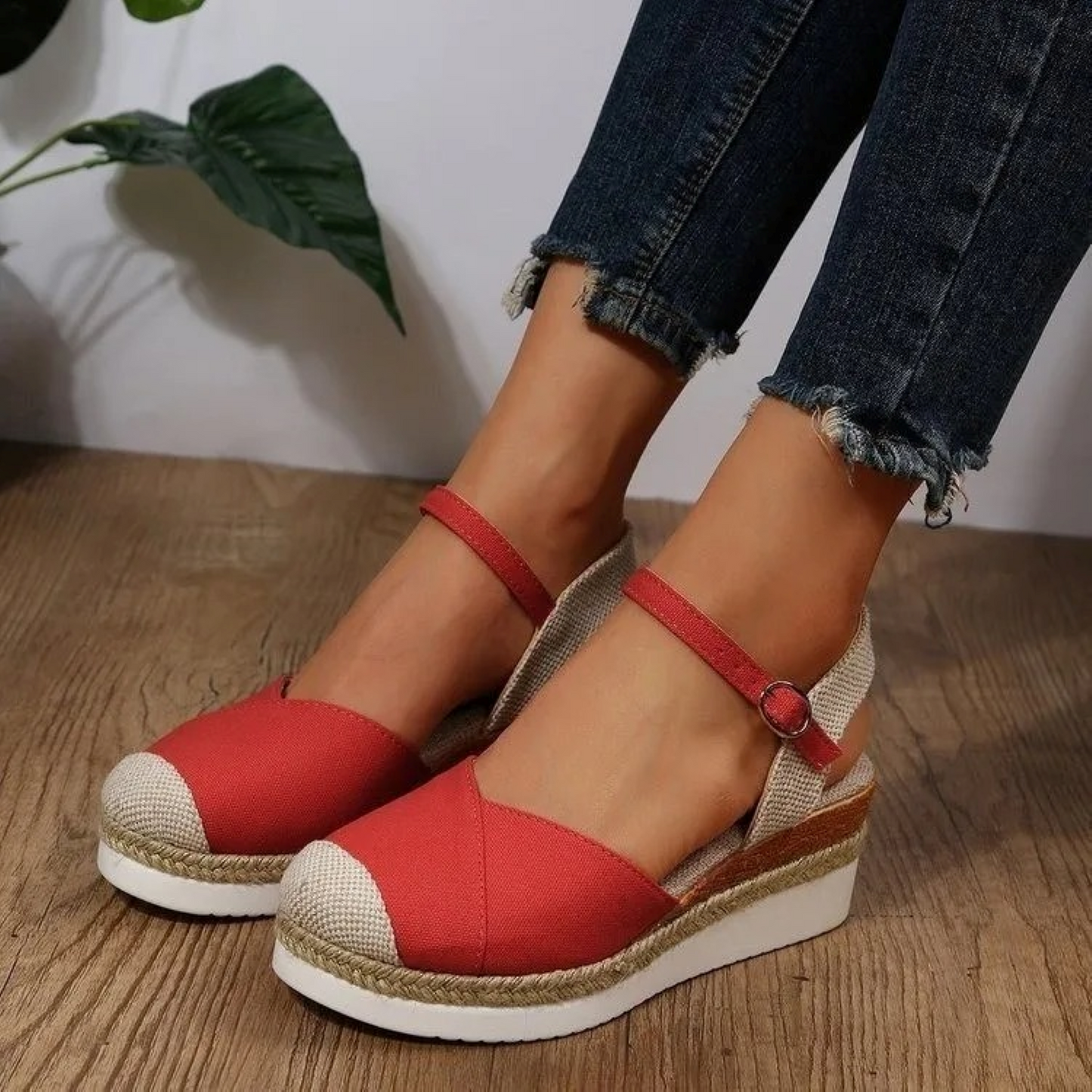 Sandalias de verano para mujer con cierre de hebilla y suela cómoda – LIVARA
