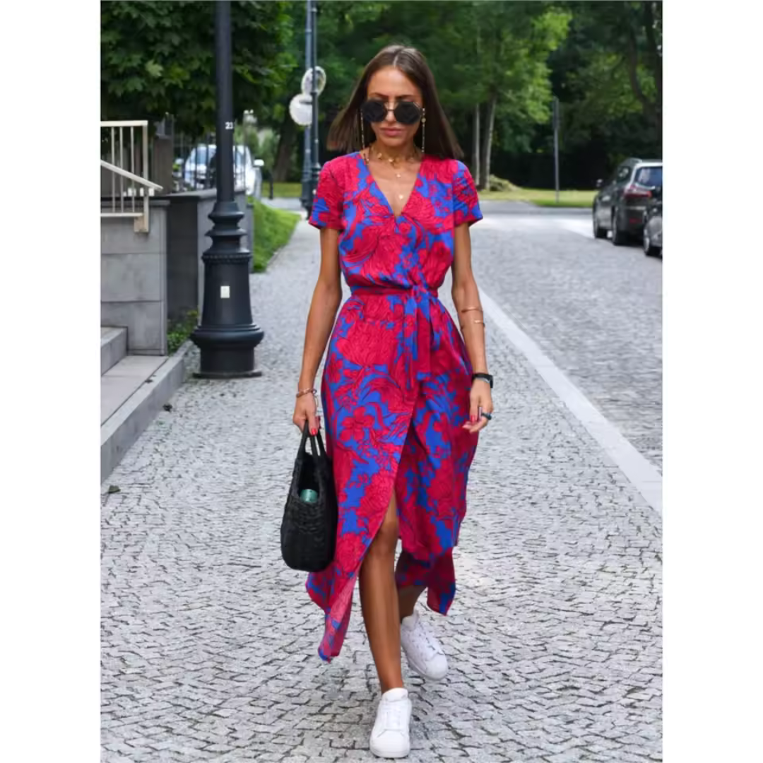 Vestido cruzado elegante con silueta fluida y estampado – VALERÍA