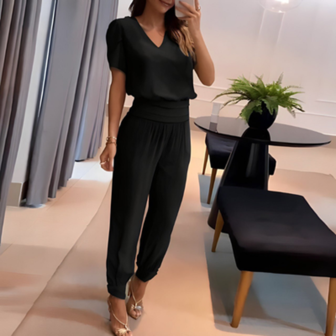 LYA – Conjunto de dos piezas con diseño moderno para mujer