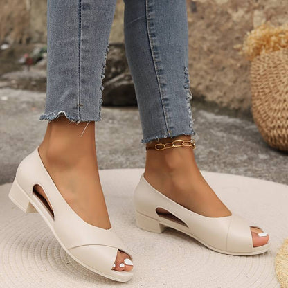 Zapatos destalonados de mujer con punta abierta y tacón bajo – SOLEDAD