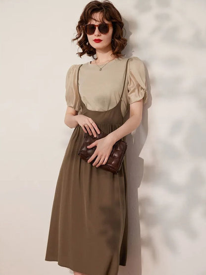 Conjunto de top con mangas abullonadas y falda midi – LIDIA