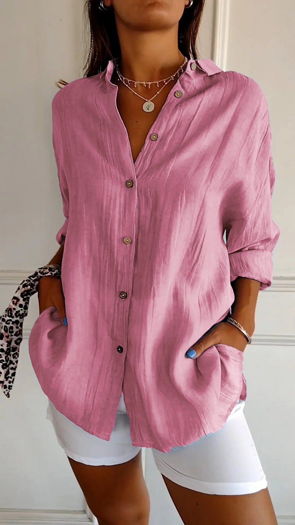 Blusa primaveral de manga larga con detalles delicados – SERENNA