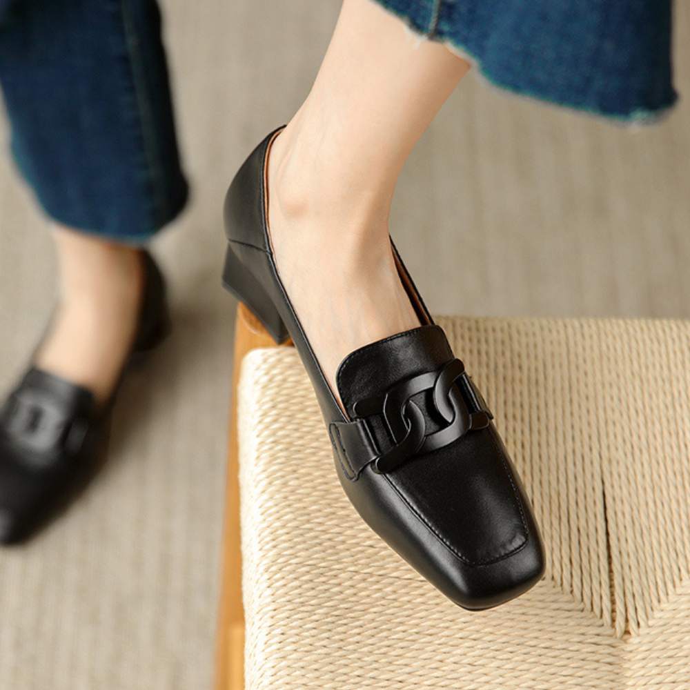 Zapatos de mujer elegantes y cómodos con diseño clásico y detalles refinados – ELYSEE ÉLITE