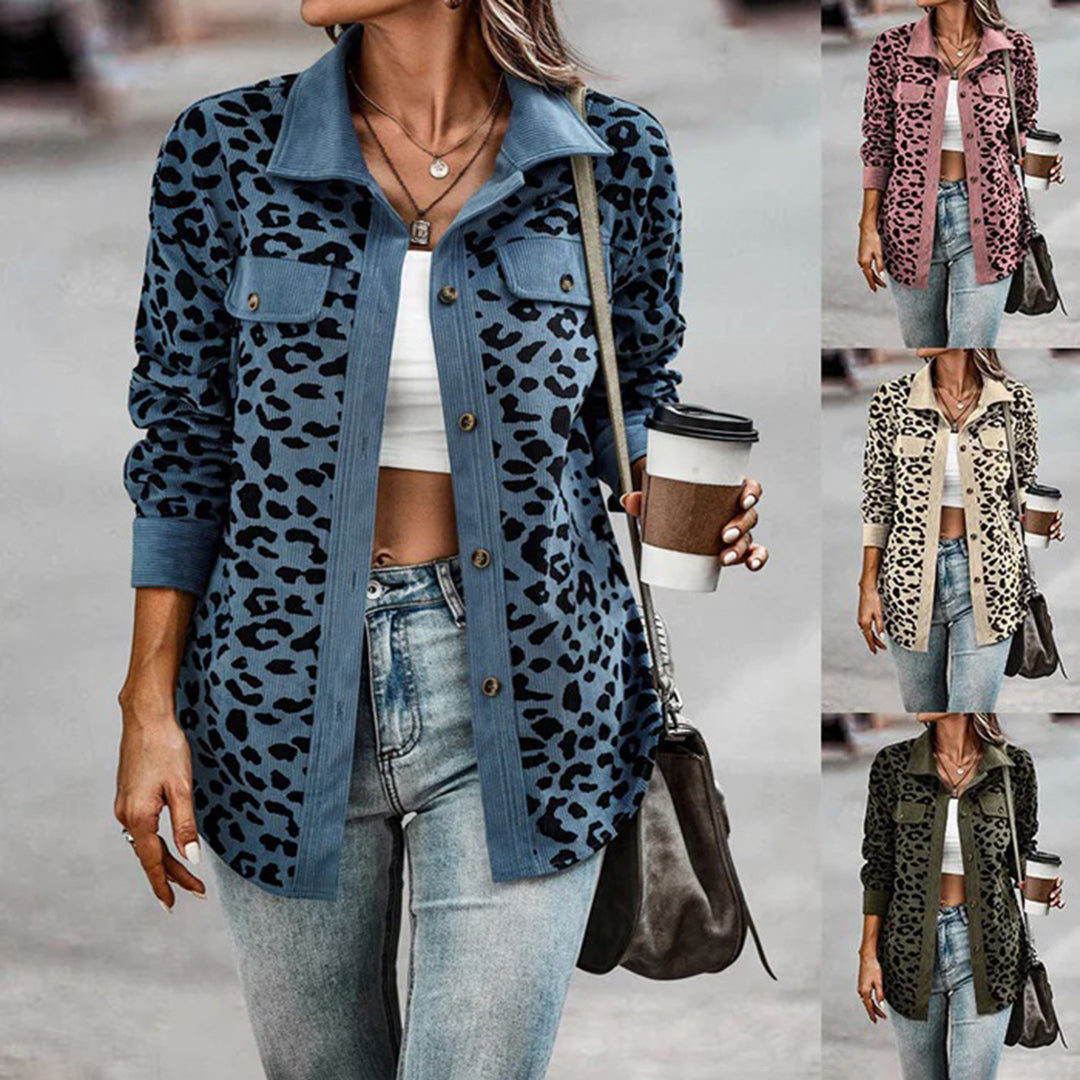 Blazer entallada con estampado de leopardo – LÉONA