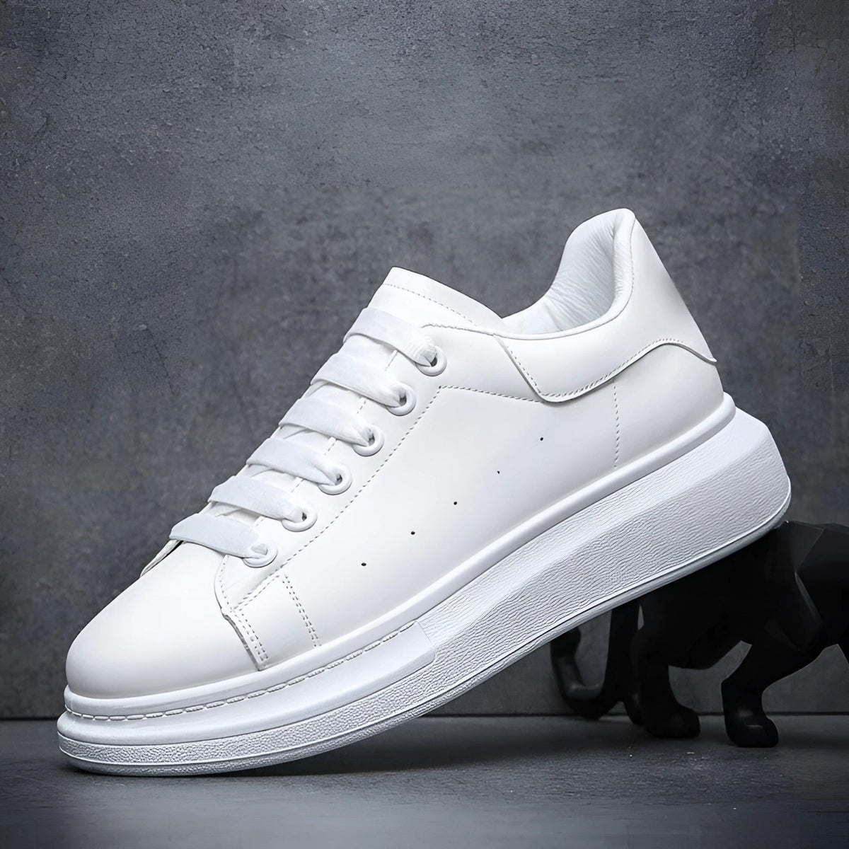 VELMARK – Zapatillas blancas de hombre en piel con suela de plataforma