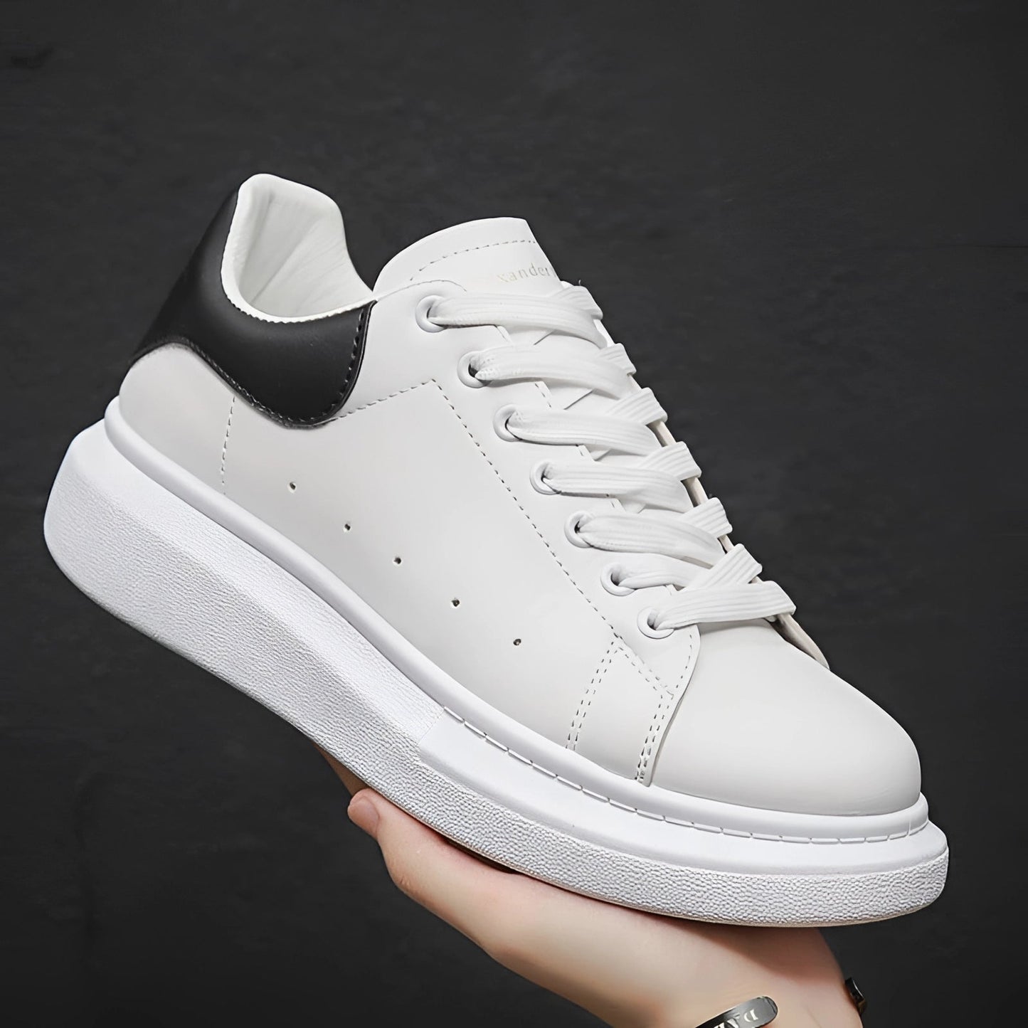 VELMARK – Zapatillas blancas de hombre en piel con suela de plataforma