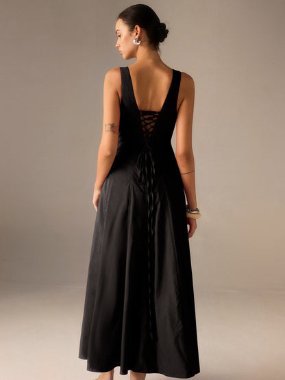 Vestido largo con espalda con cordones – LUMINA
