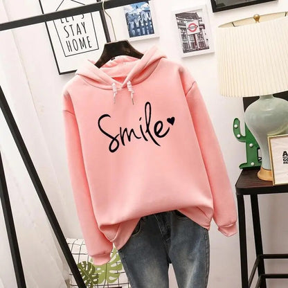 Sudadera con capucha y estampado moderno para mujer – JESSIKA