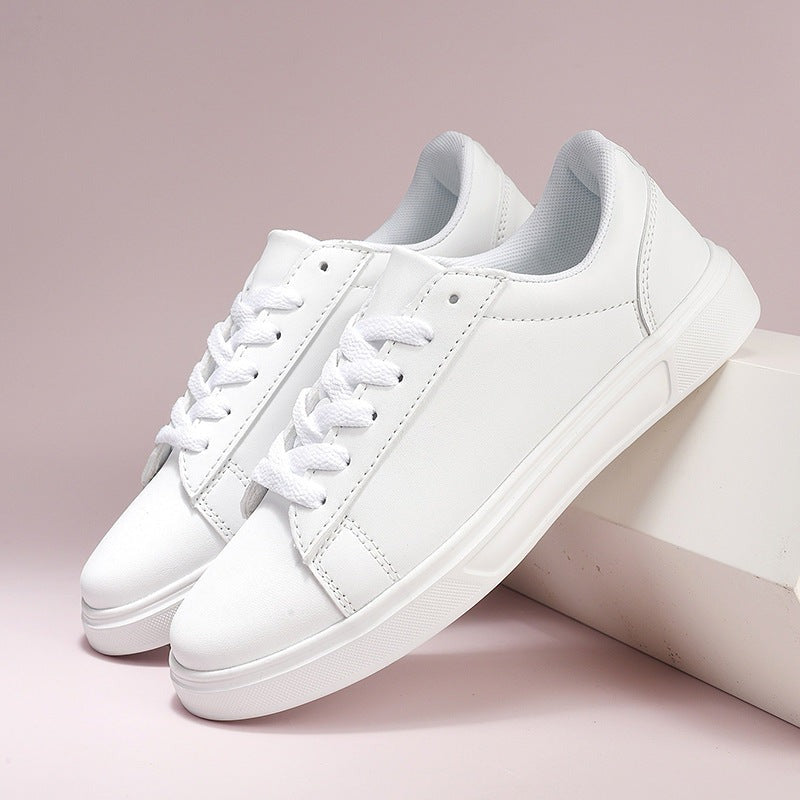 Zapatillas bajas de mujer con detalles en contraste – BERIT ISABELLE