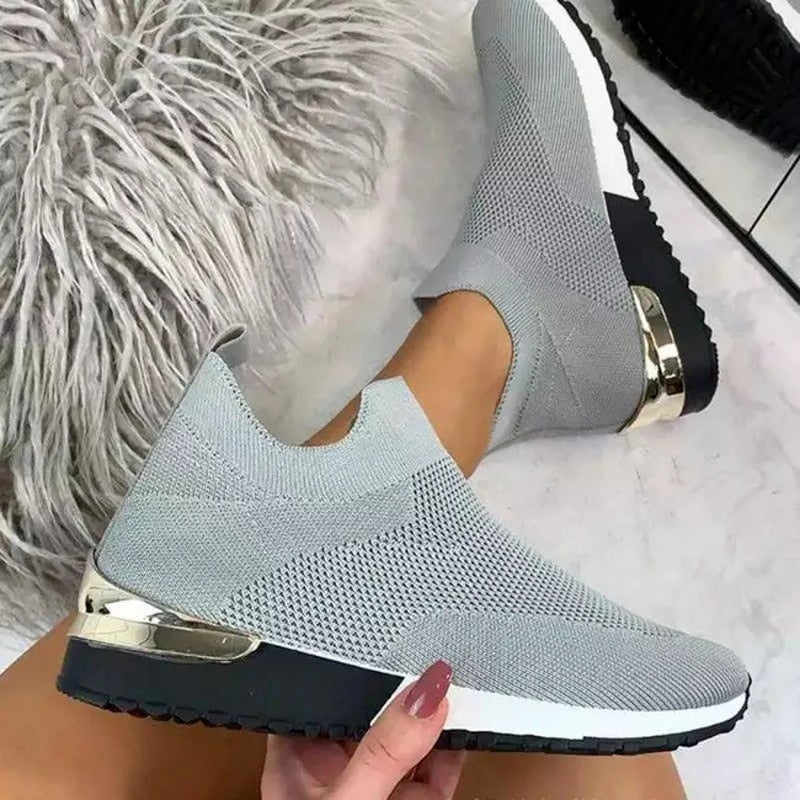Zapatillas slip-on transpirables y ligeras para mujer – AERYN
