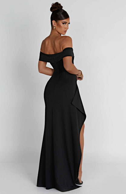 Vestido largo de tirantes con diseño elegante – NERINA