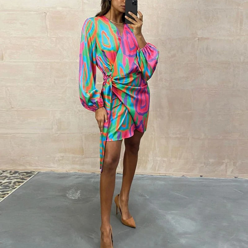 Vestido cruzado de mujer con mangas largas y cinturón – ZAYLIA