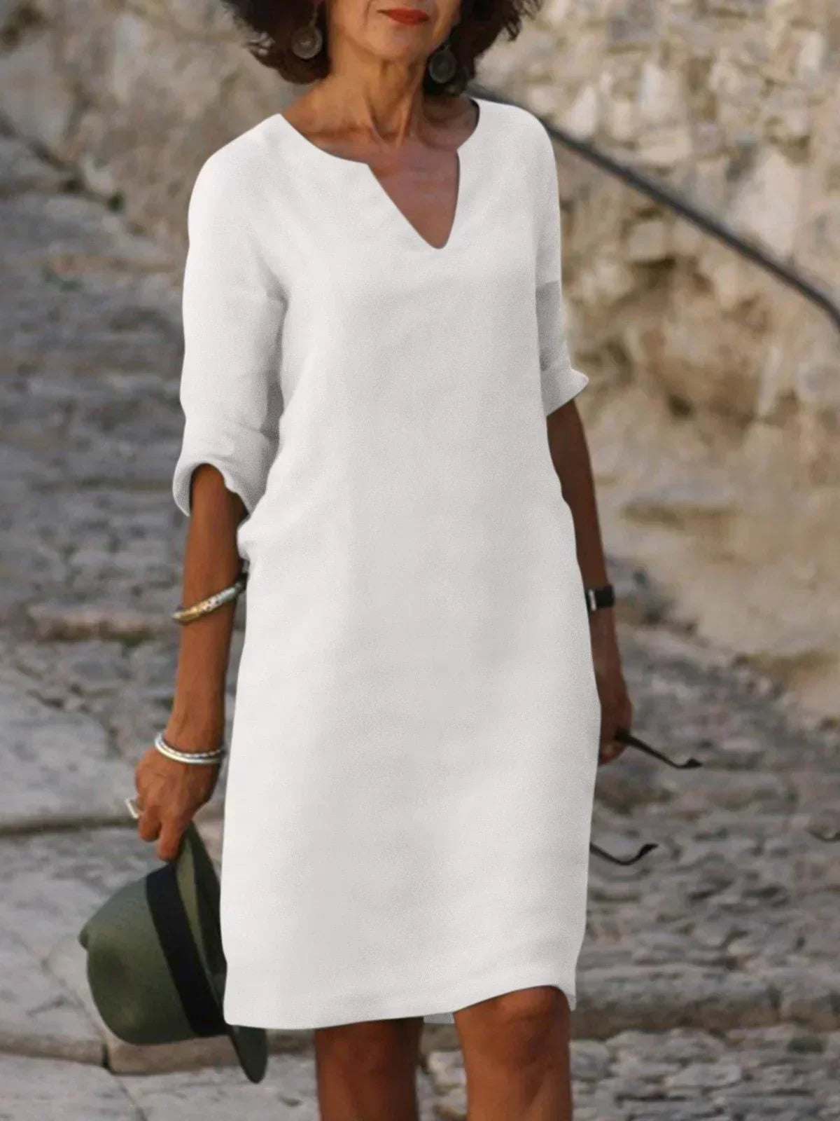 Vestido largo elegante con escote en V y detalle de cintura – JOSETTE