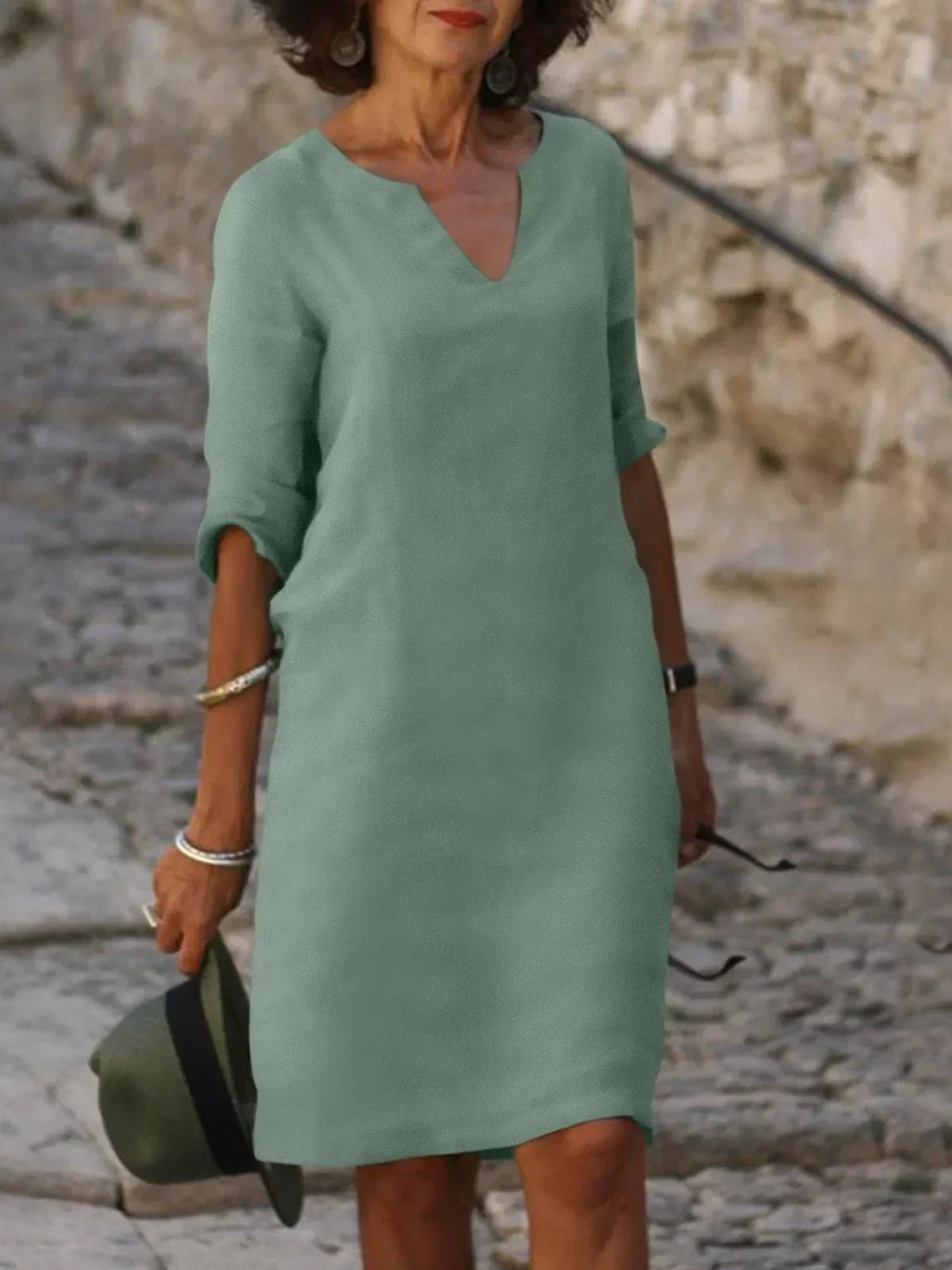 Vestido largo elegante con escote en V y detalle de cintura – JOSETTE