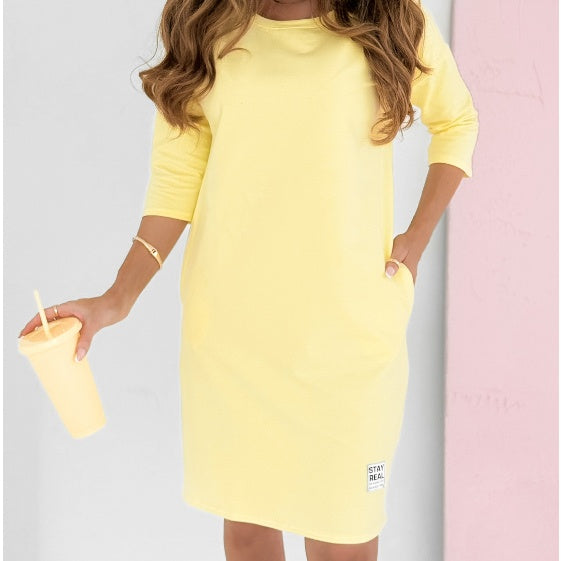 Vestido midi con cuello redondo y corte elegante – MERISSA