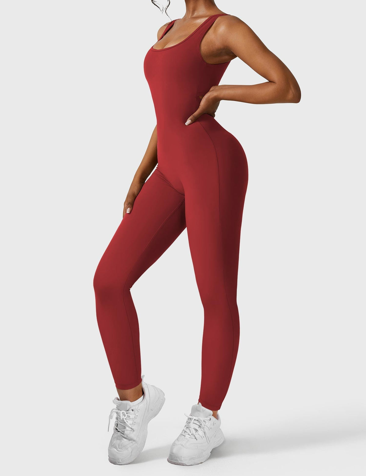 Elara – Mono elegante con espalda en V para mujer